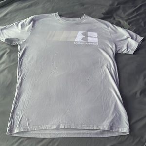 Under Armour Men’s T-shirt Grey large